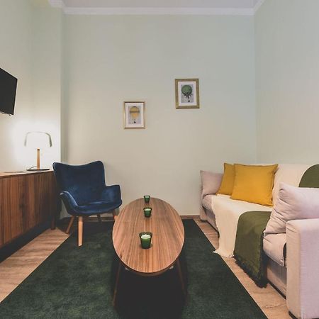 Neoclassical Apartment Near Acropolis - Livingstone Crystal Афины Экстерьер фото