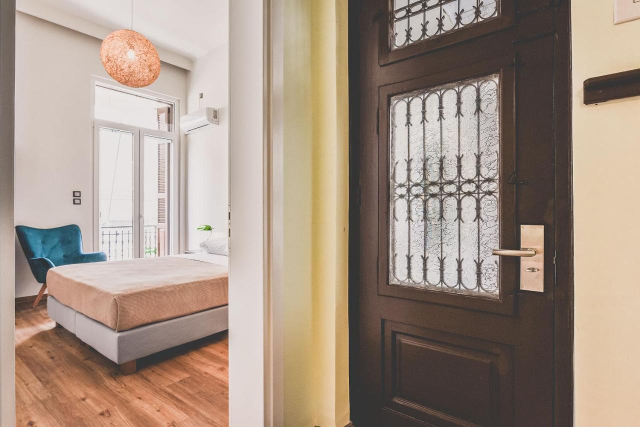 Neoclassical Apartment Near Acropolis - Livingstone Crystal Афины Экстерьер фото